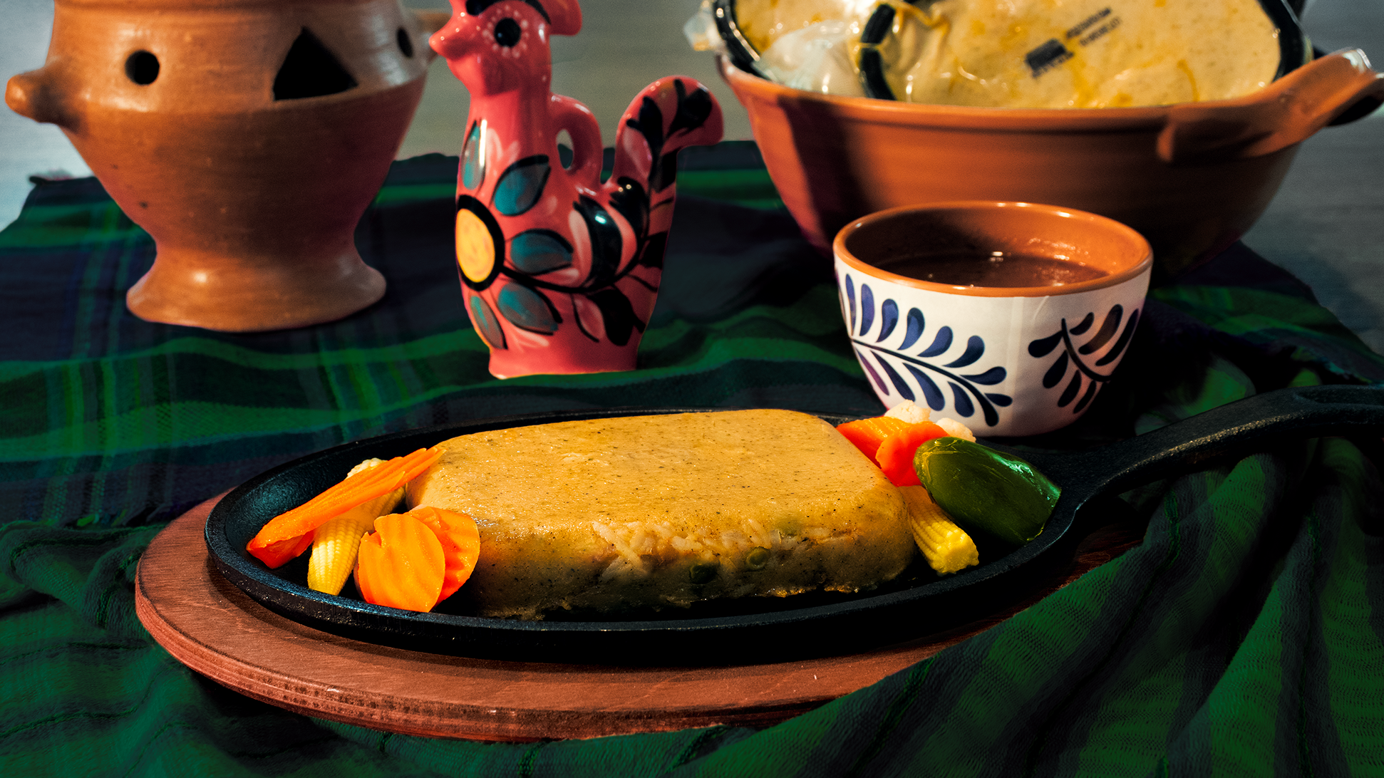 traditional tamales mama yita pazcar foods served with encurtido and salsa the big tamal con uno quedas cabal
